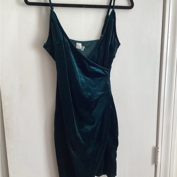 Velour green cocktail dress size M - Picture 3 of 9
